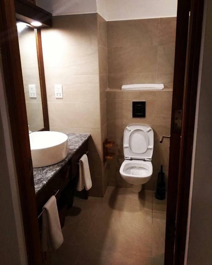 Mbili Kuwili Studio Suites ディアニ・ビーチ エクステリア 写真